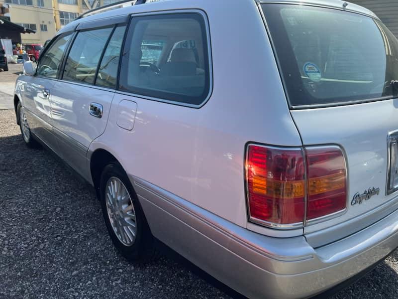2000 Toyota Crown Estate Wagon