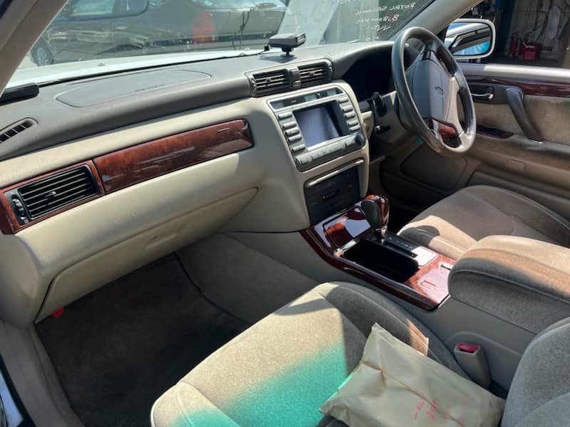 2000 Toyota Crown Estate Wagon