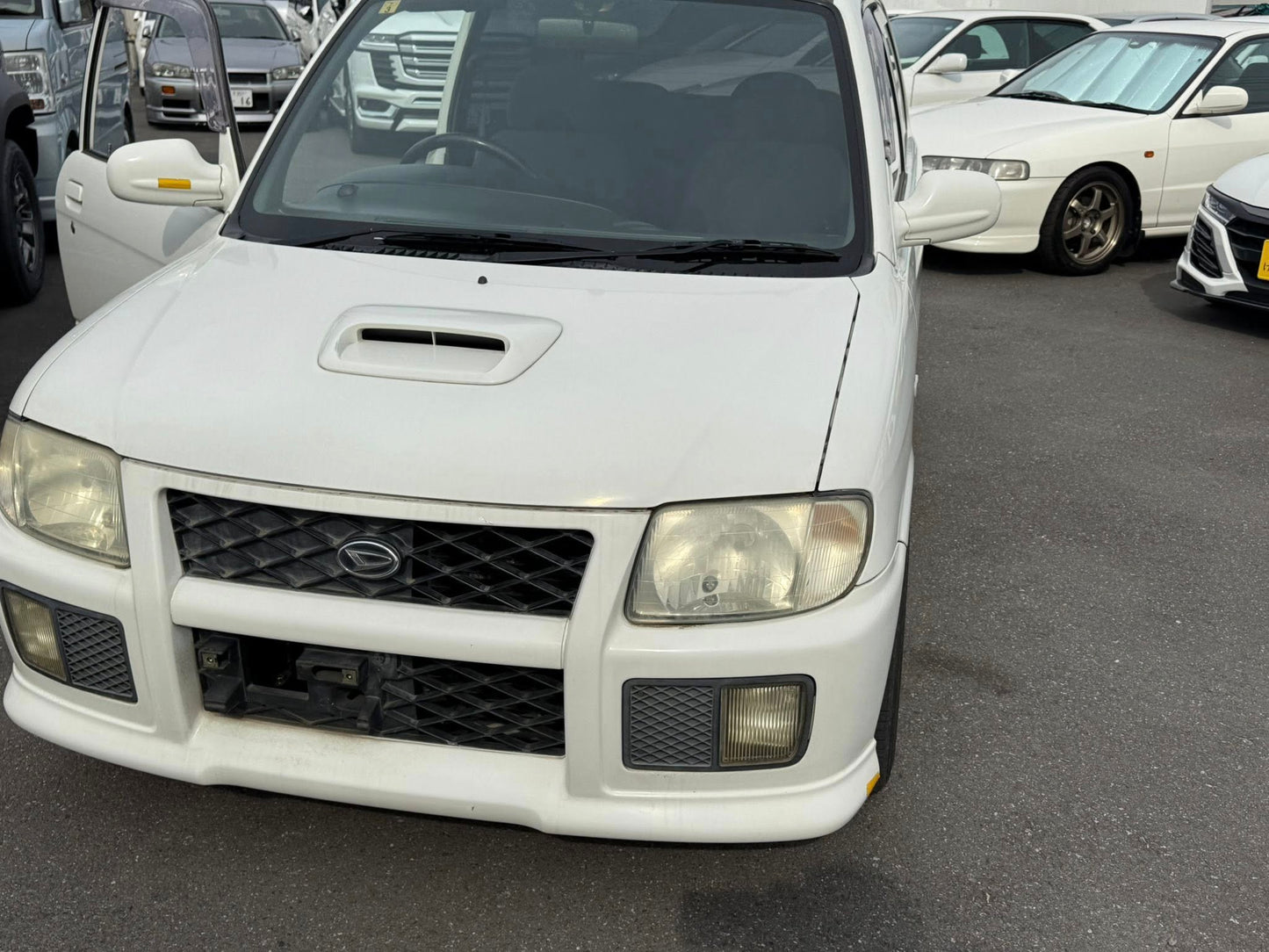 1999 Daihatsu Mira TR