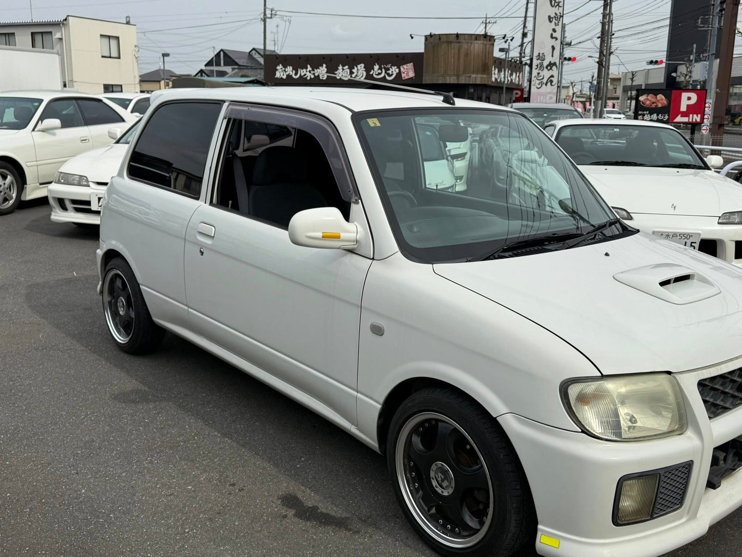1999 Daihatsu Mira TR