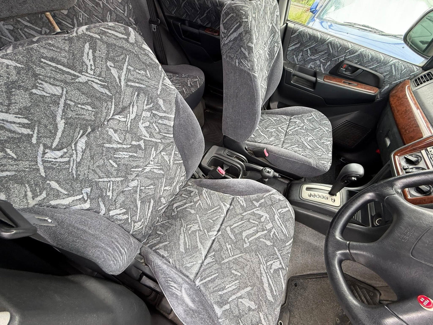1999 Mitsubishi Pajero iO