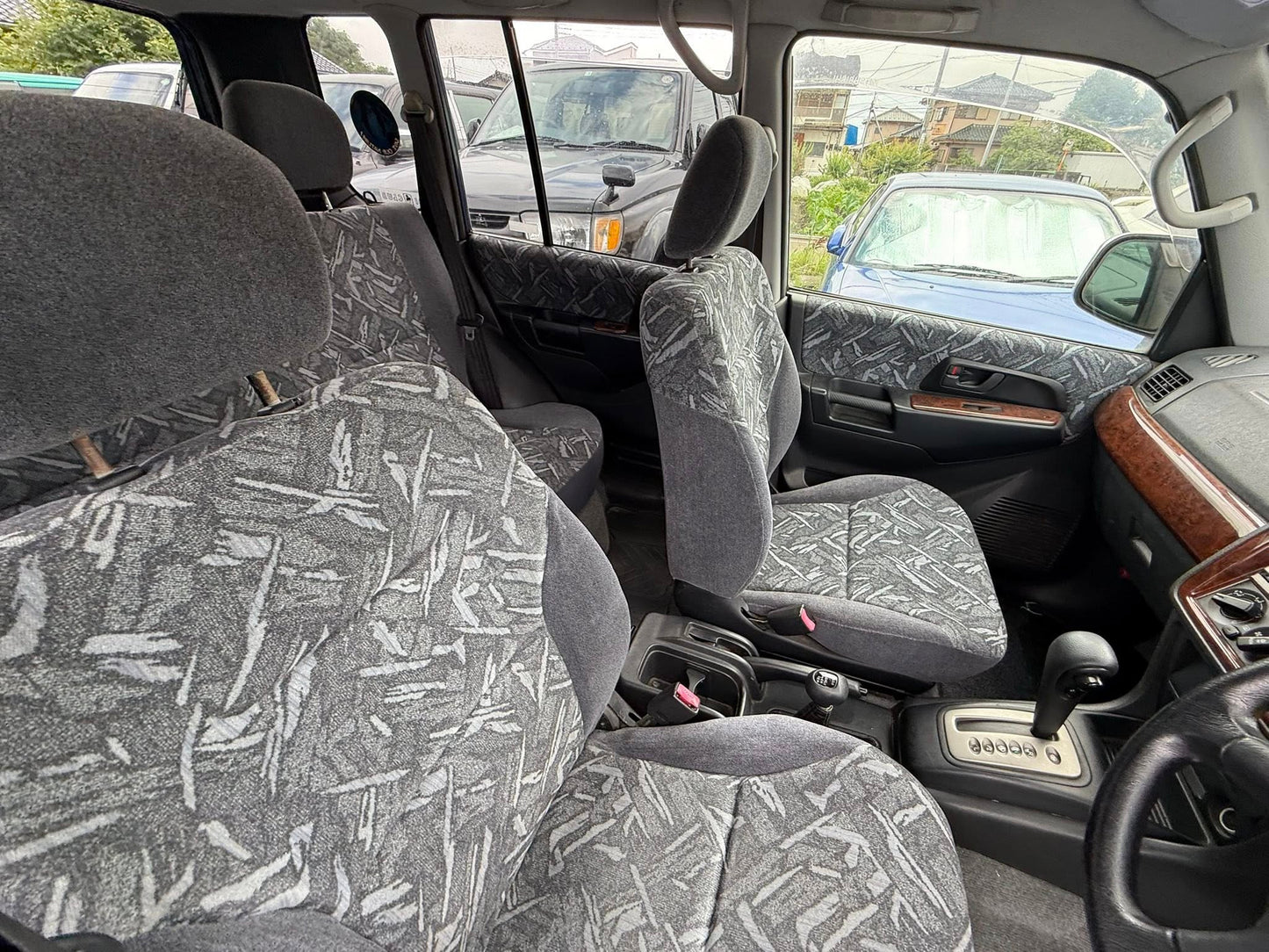 1999 Mitsubishi Pajero iO