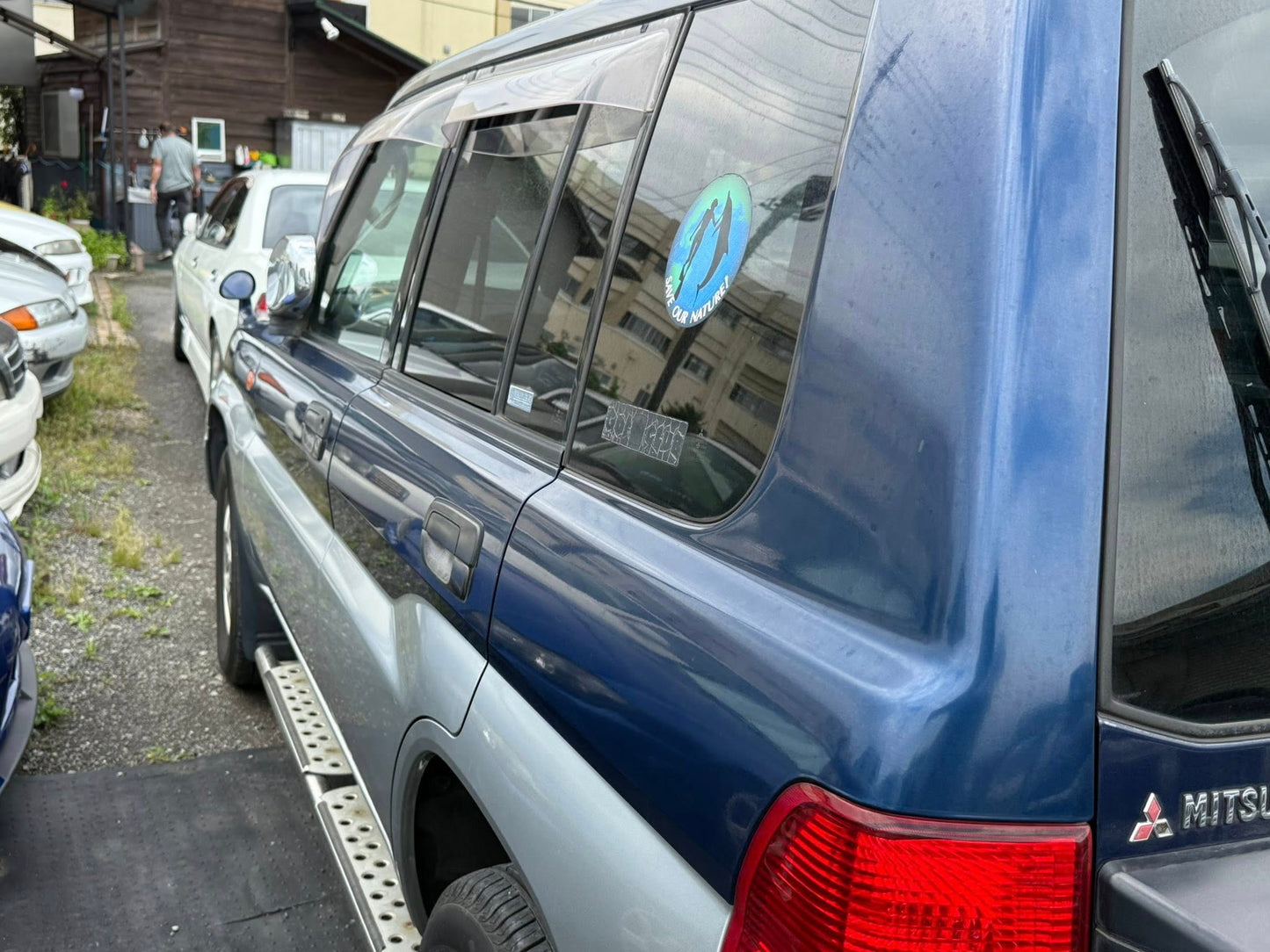 1999 Mitsubishi Pajero iO