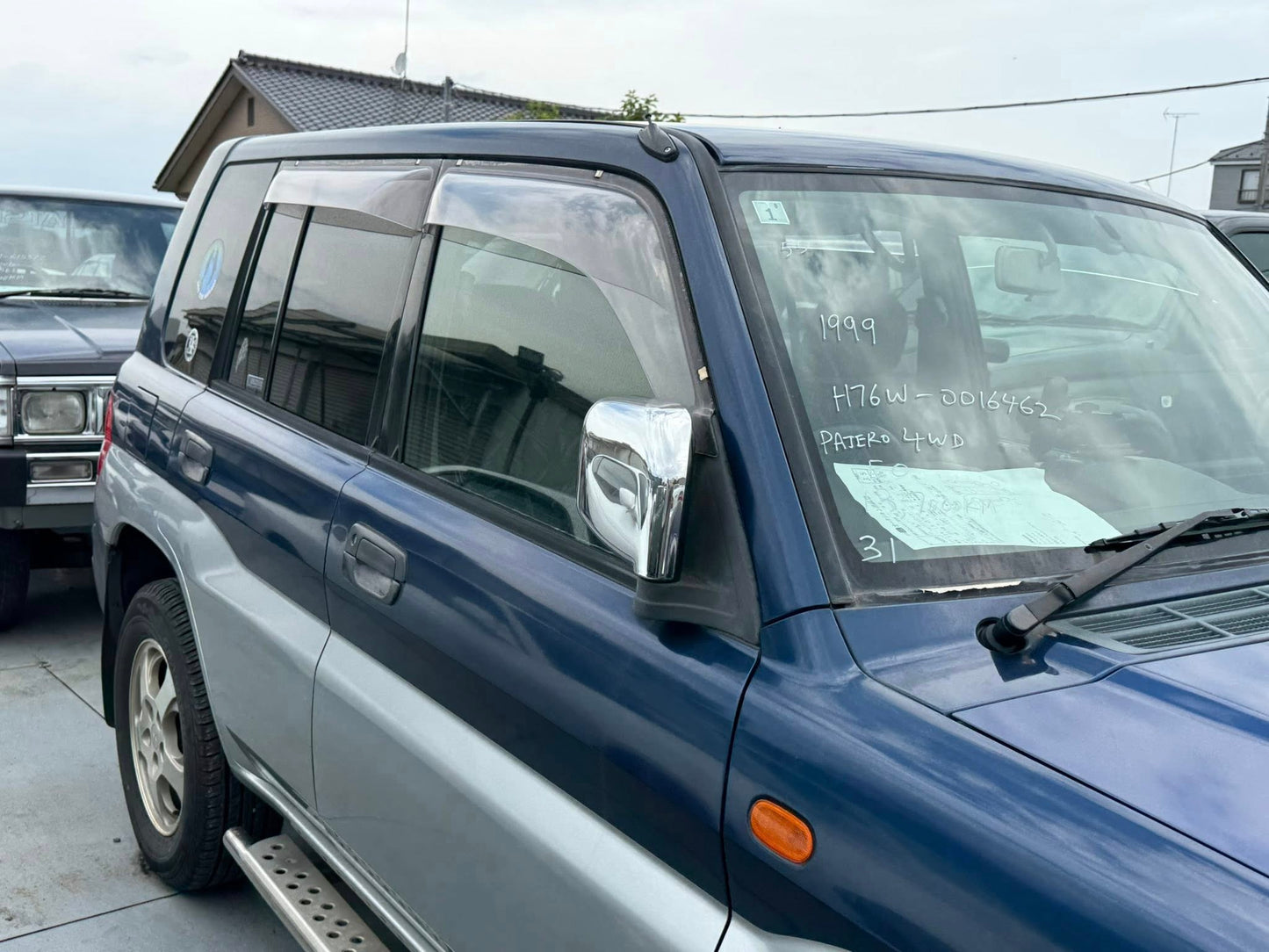 1999 Mitsubishi Pajero iO