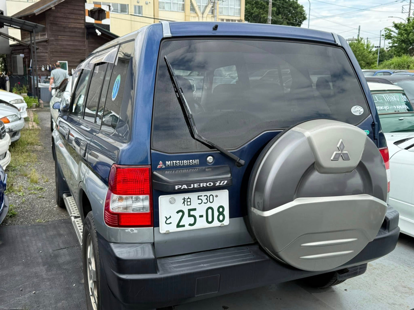 1999 Mitsubishi Pajero iO