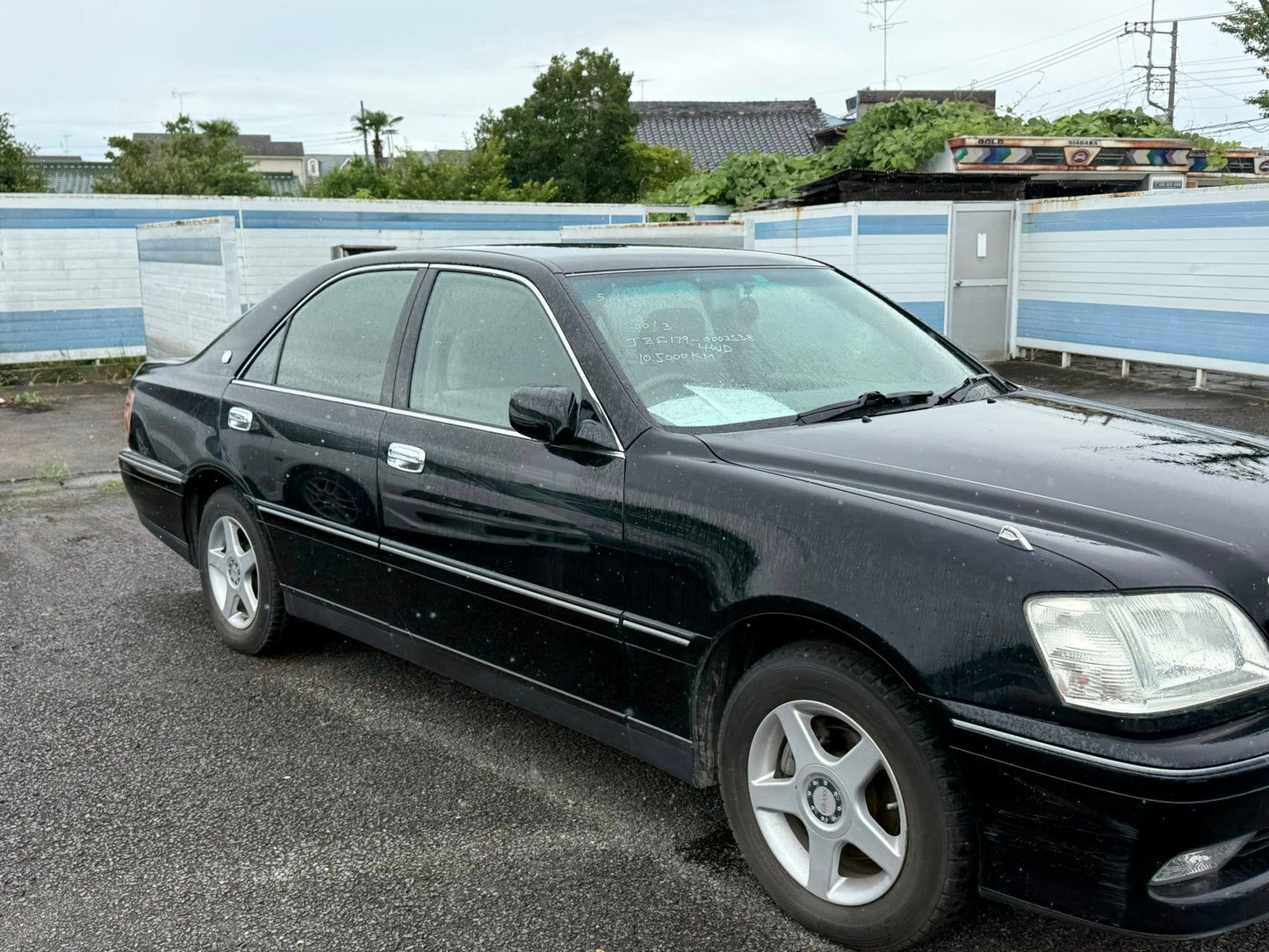 2000 Toyota Crown Athlete Four