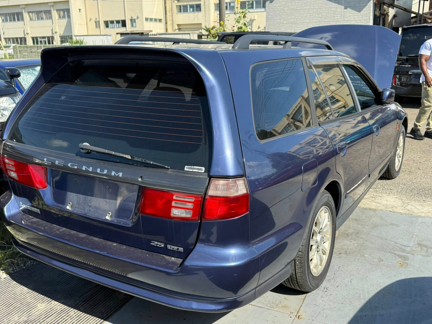 1997 Mitsubishi Legnum