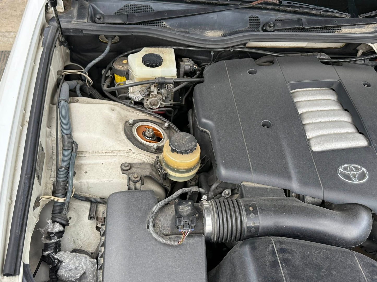 1999 Toyota Crown Majesta