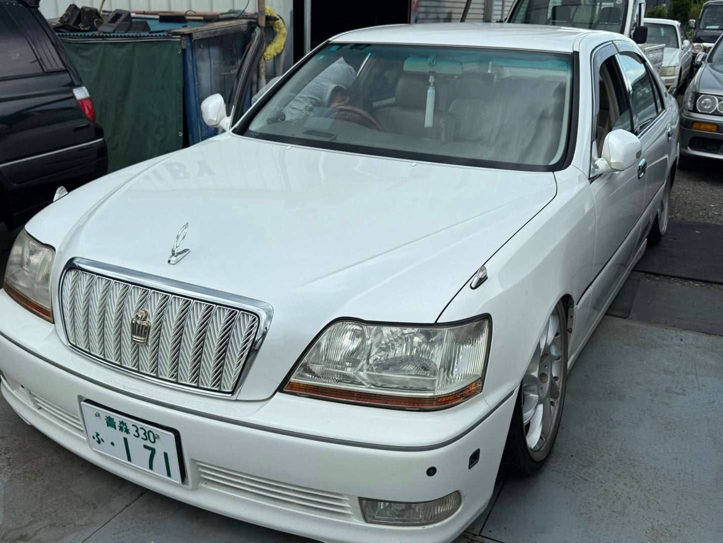 1999 Toyota Crown Majesta
