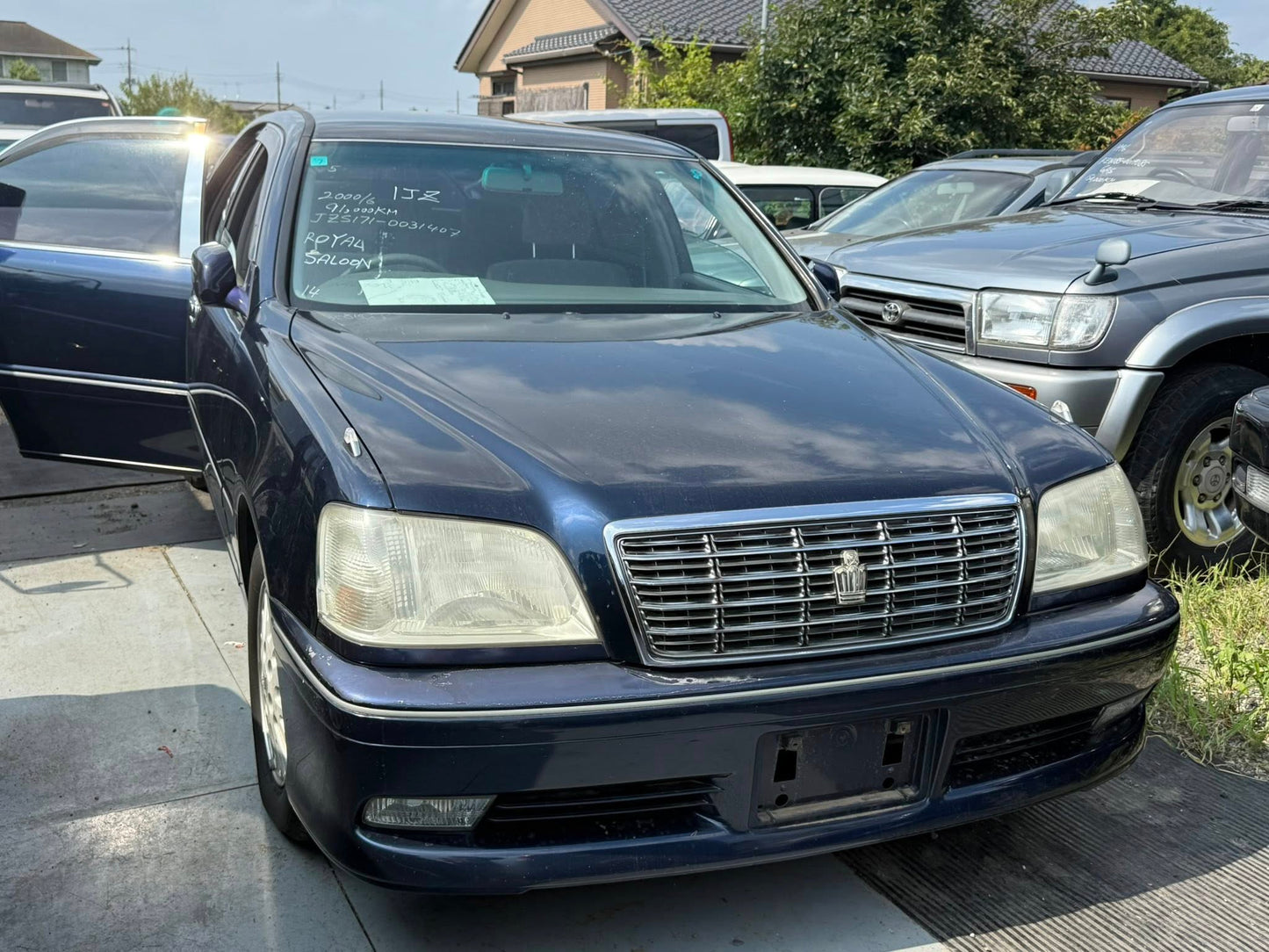 2000 Toyota Crown Royal Saloon
