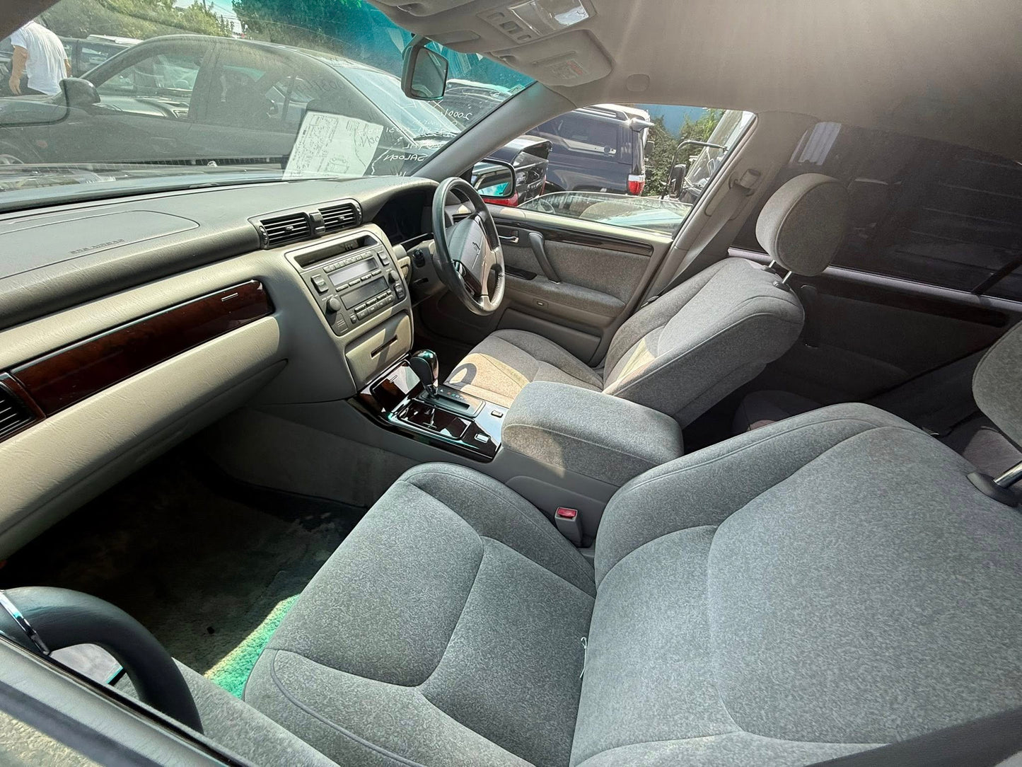 2000 Toyota Crown Royal Saloon