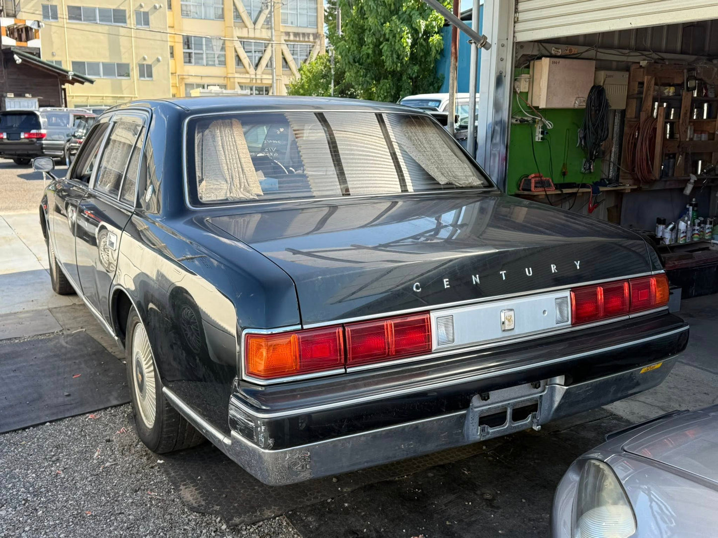 2000 Toyota Century VIP