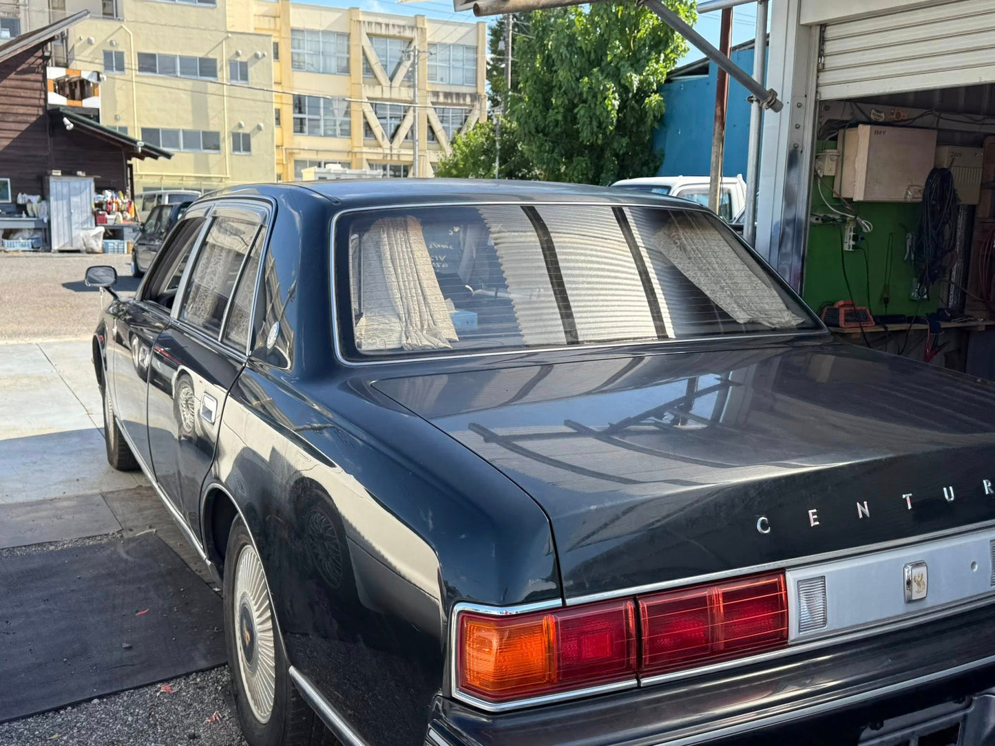 2000 Toyota Century VIP