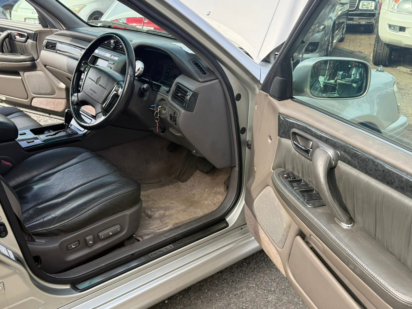 2000 Toyota Crown Athlete V