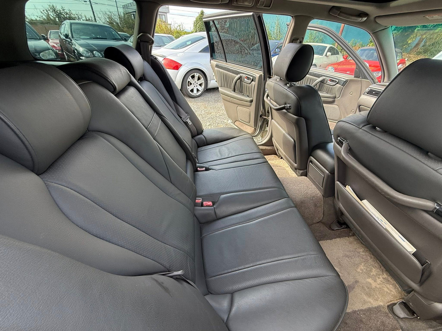 2000 Toyota Crown Athlete V