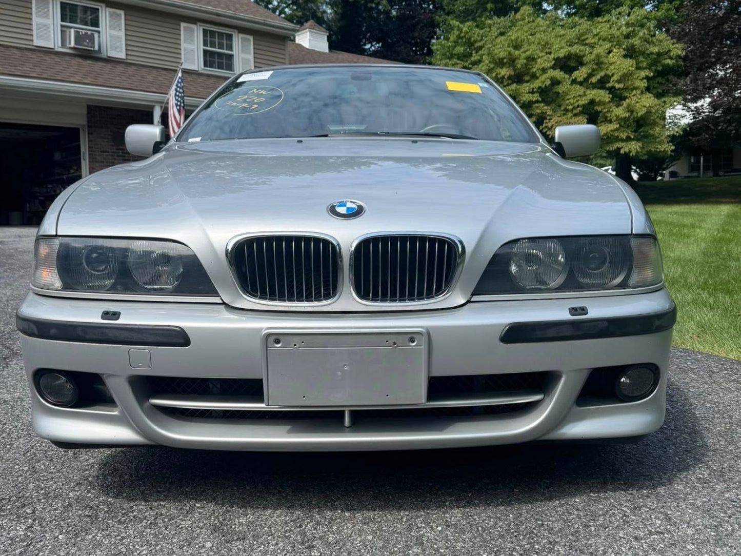 2000 BMW E39 528i