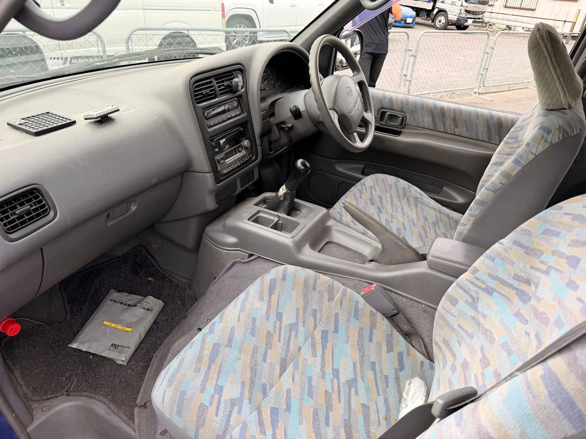 1997 Nissan Serena FX