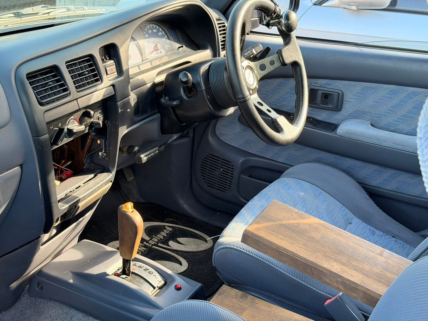 2000 Toyota Hilux Xtracab