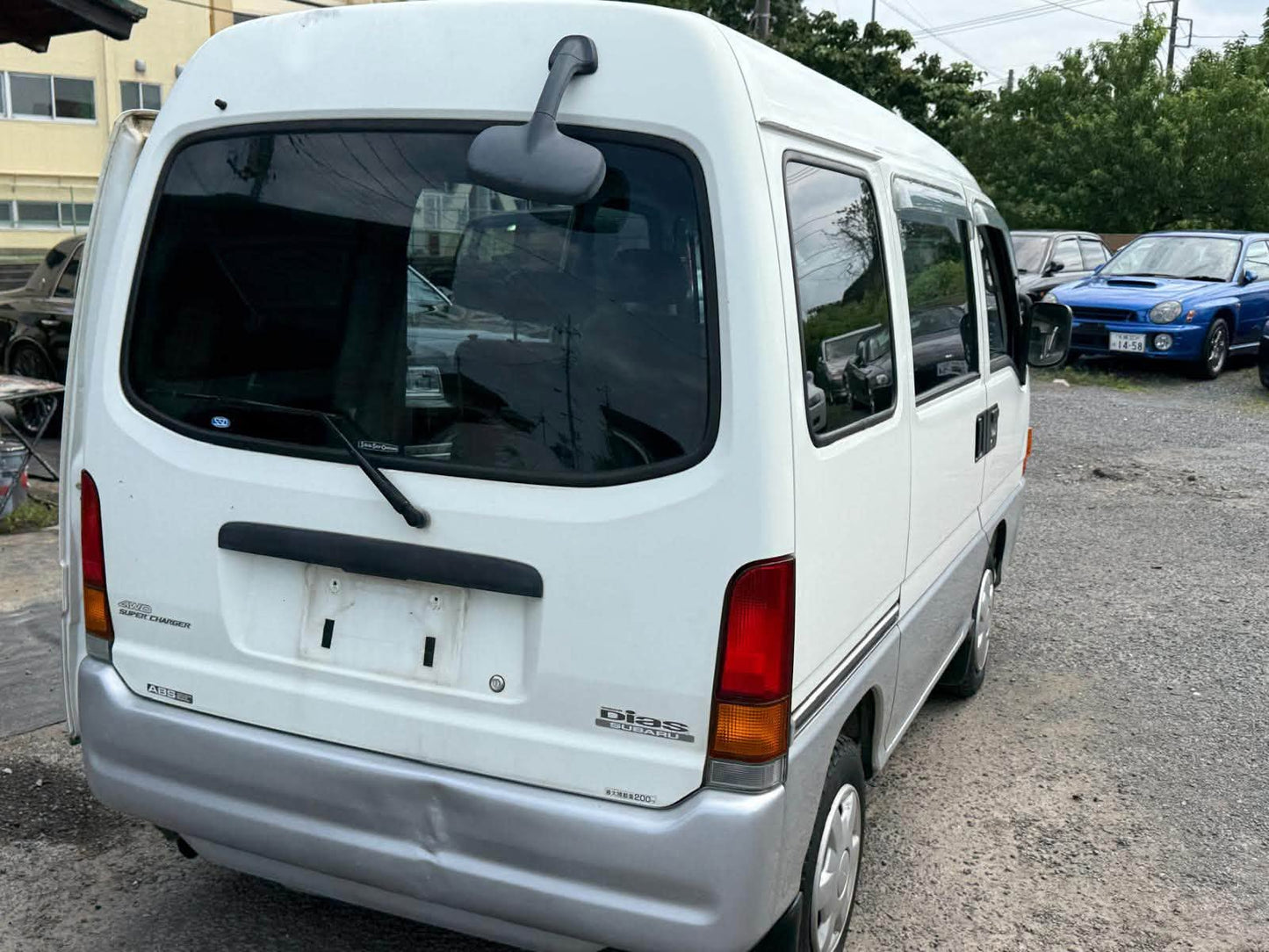 2000 Subaru Sambar Dias