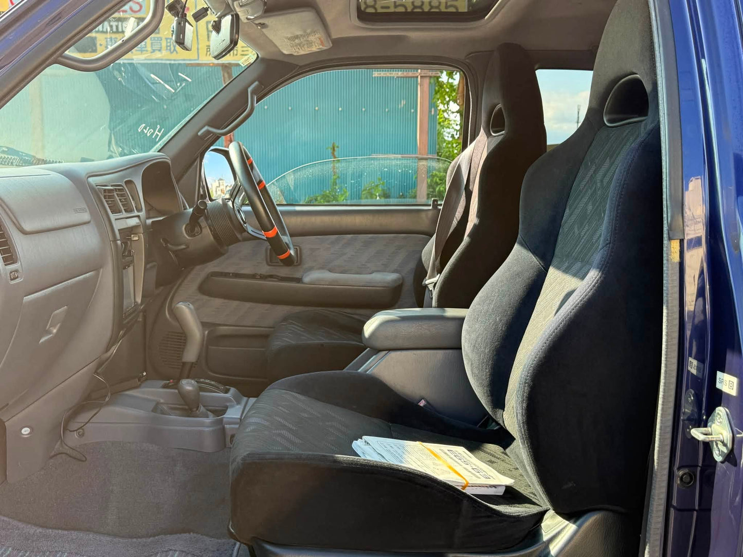2000 Toyota Hilux