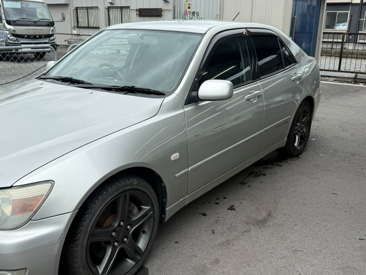 2000 Toyota Altezza TRD
