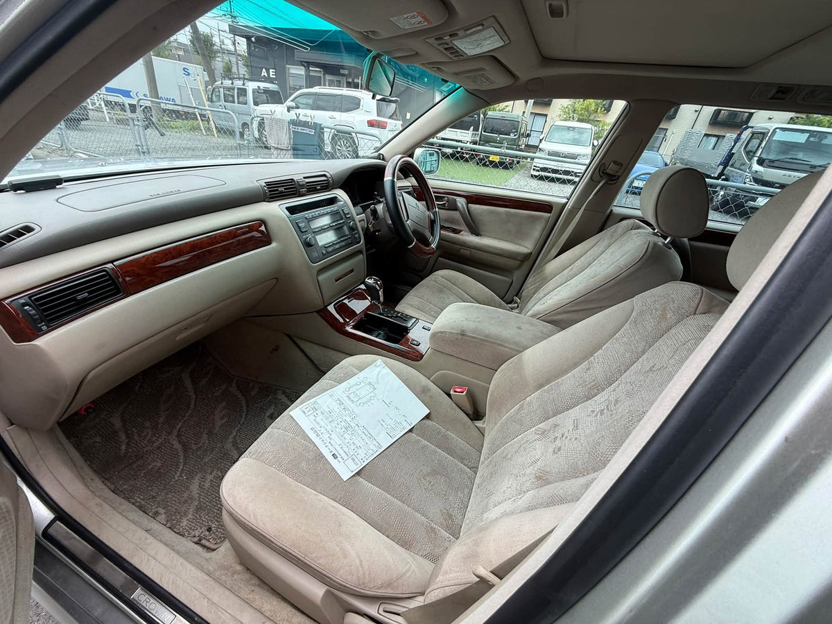 2000 Toyota Crown Estate Athlete V