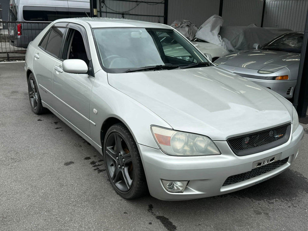 2000 Toyota Altezza TRD