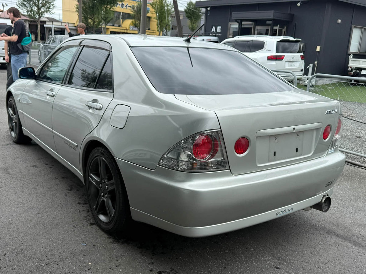 2000 Toyota Altezza TRD