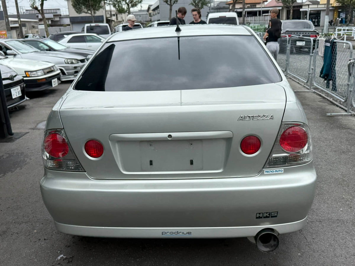 2000 Toyota Altezza TRD