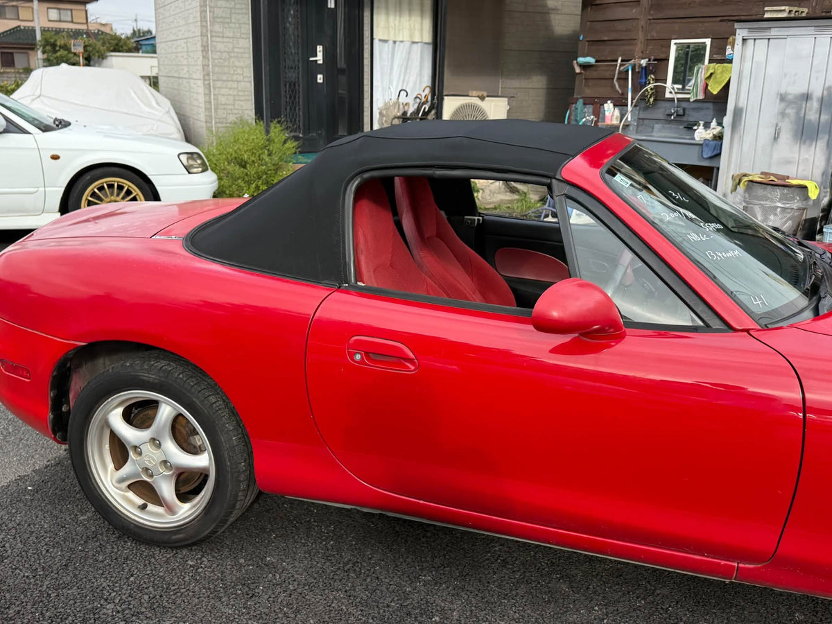2001 Mazda Roadster (Miata)