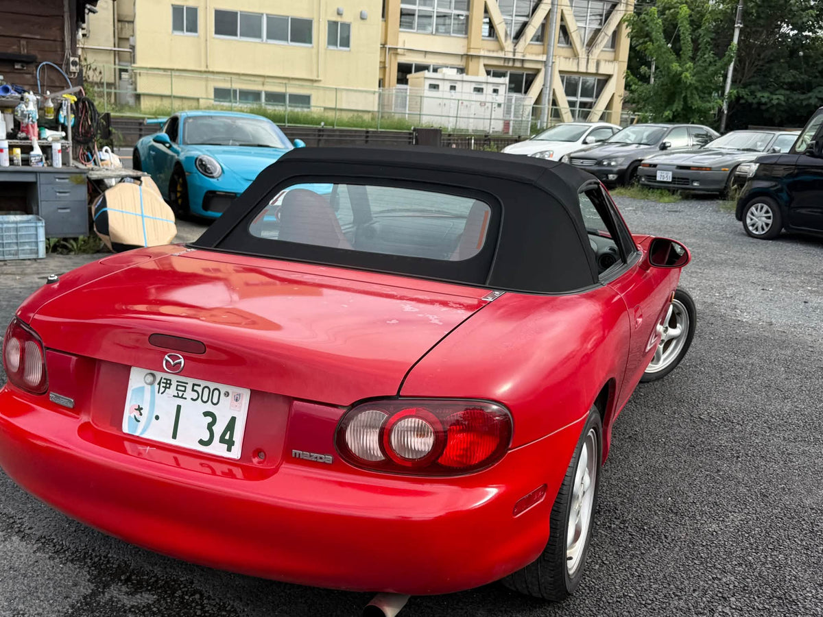 2001 Mazda Roadster (Miata)