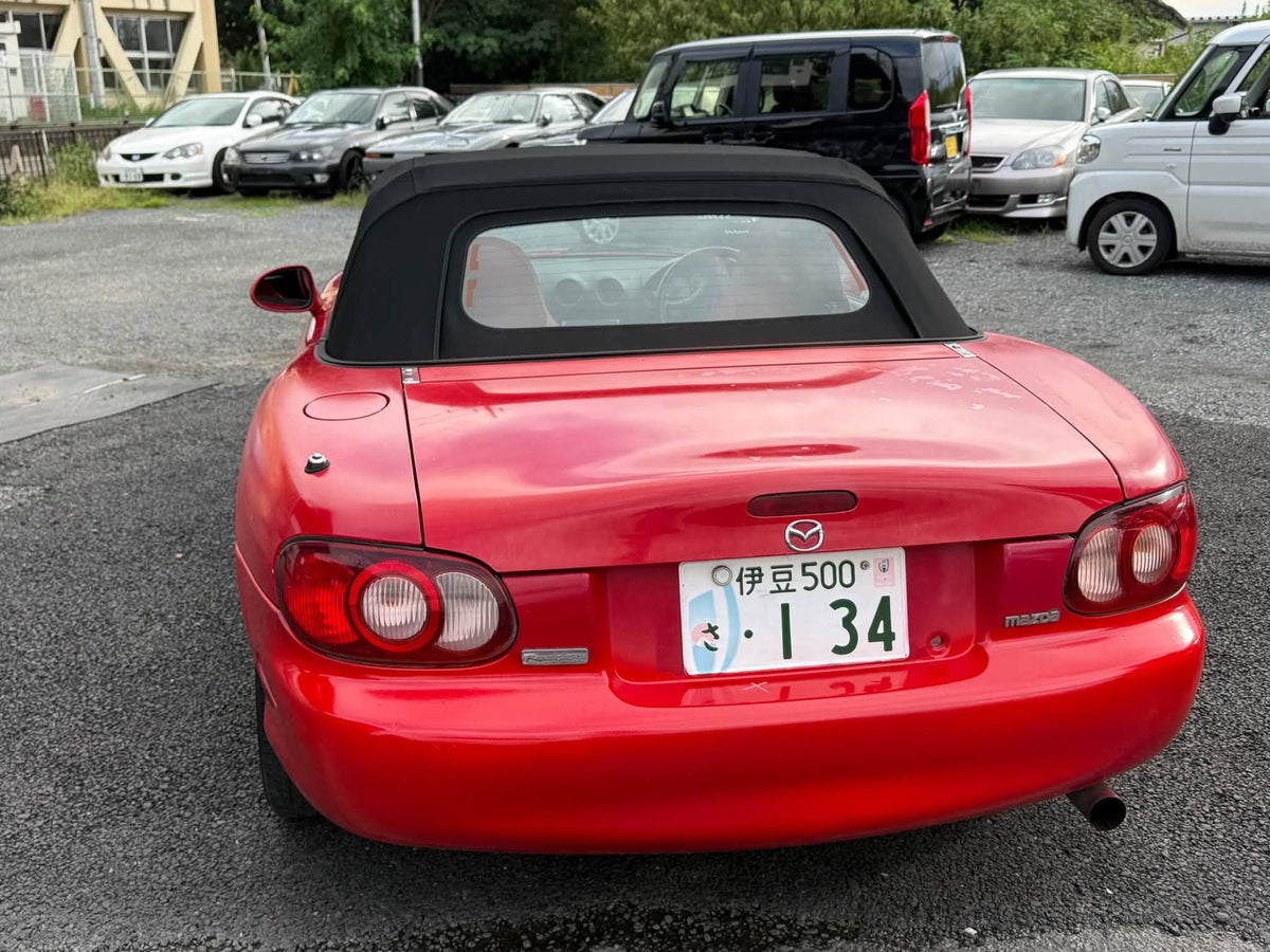 2001 Mazda Roadster (Miata)