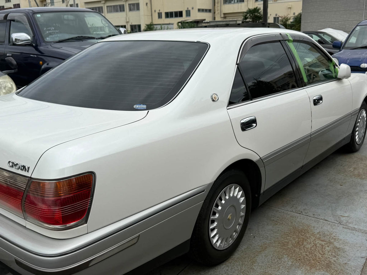 2000 Toyota Crown Royal Saloon Four