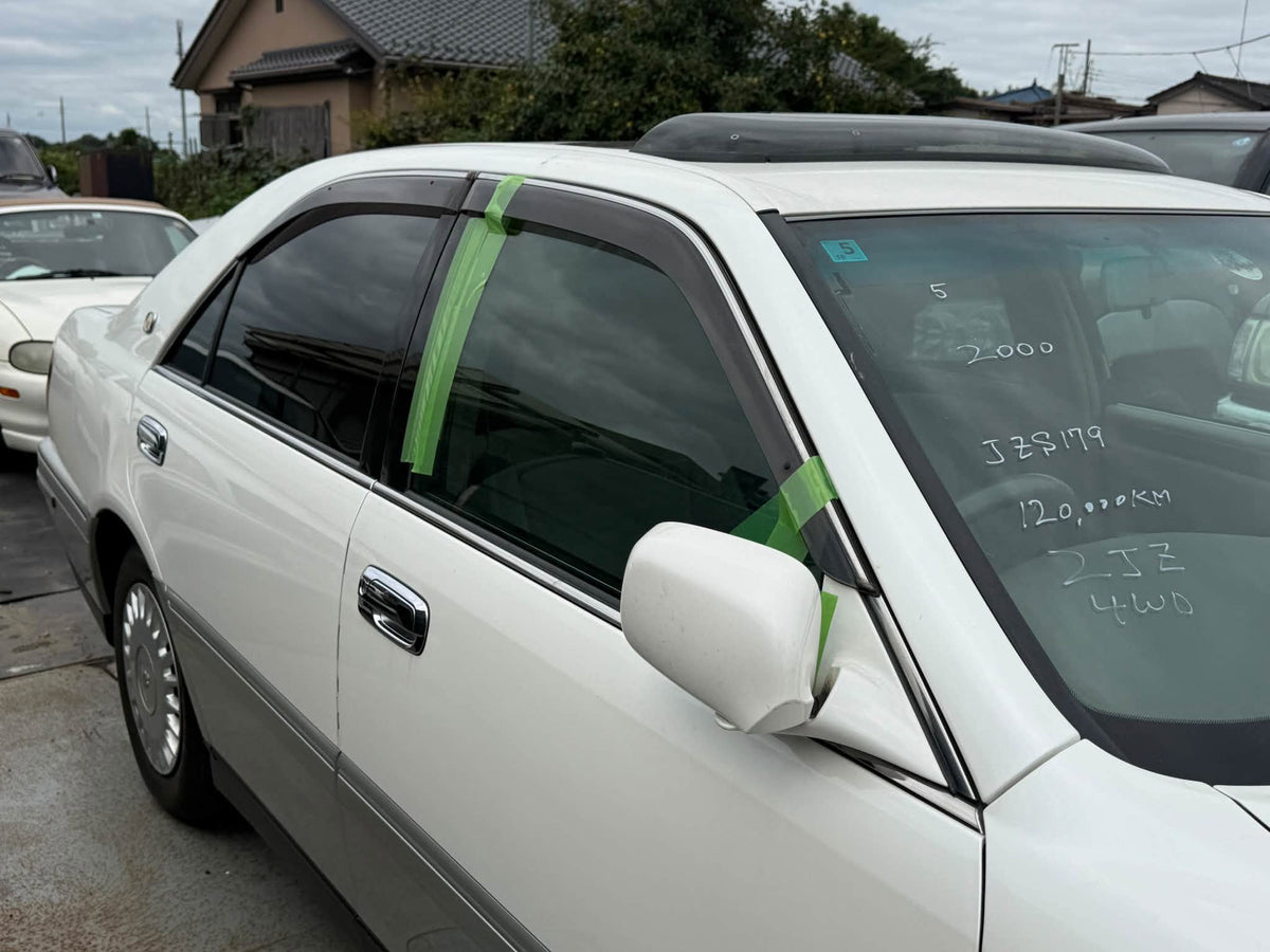 2000 Toyota Crown Royal Saloon Four