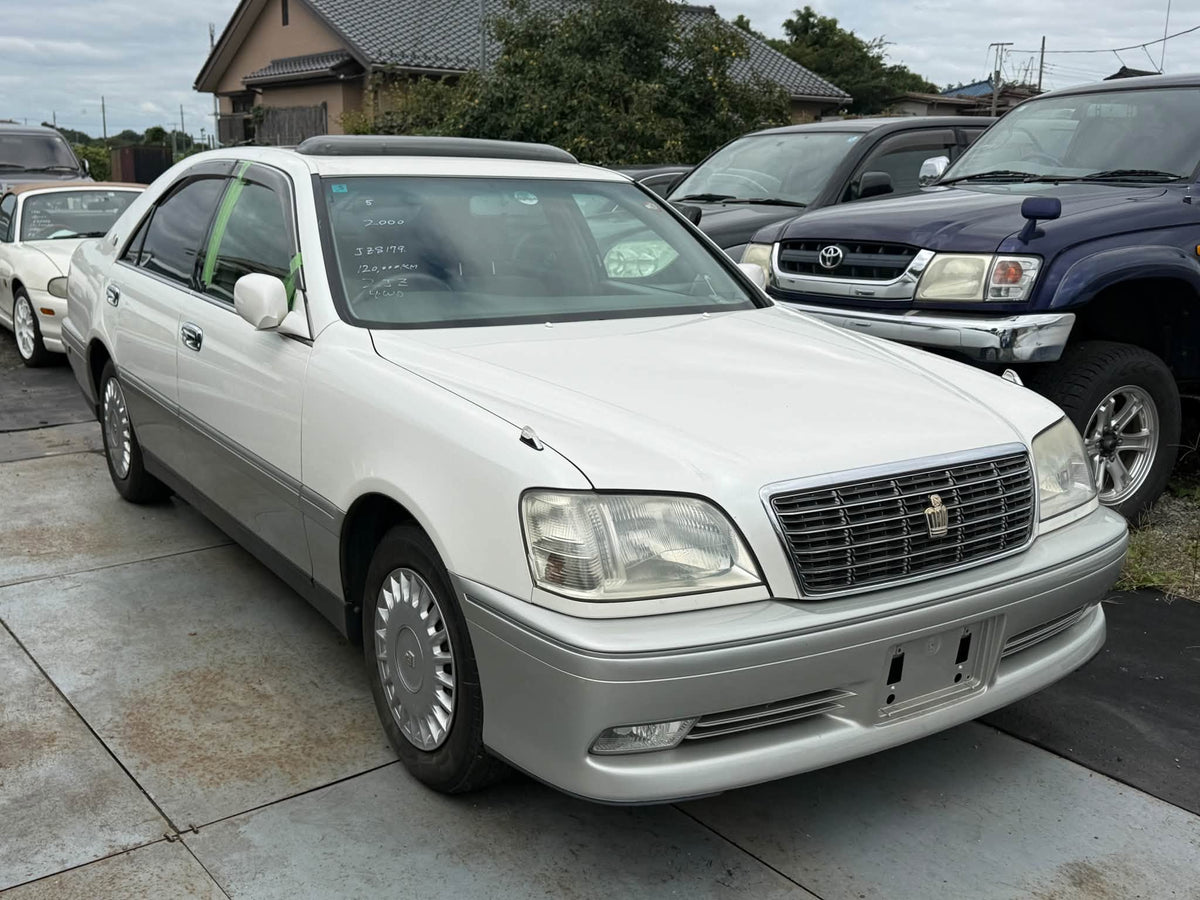 2000 Toyota Crown Royal Saloon Four