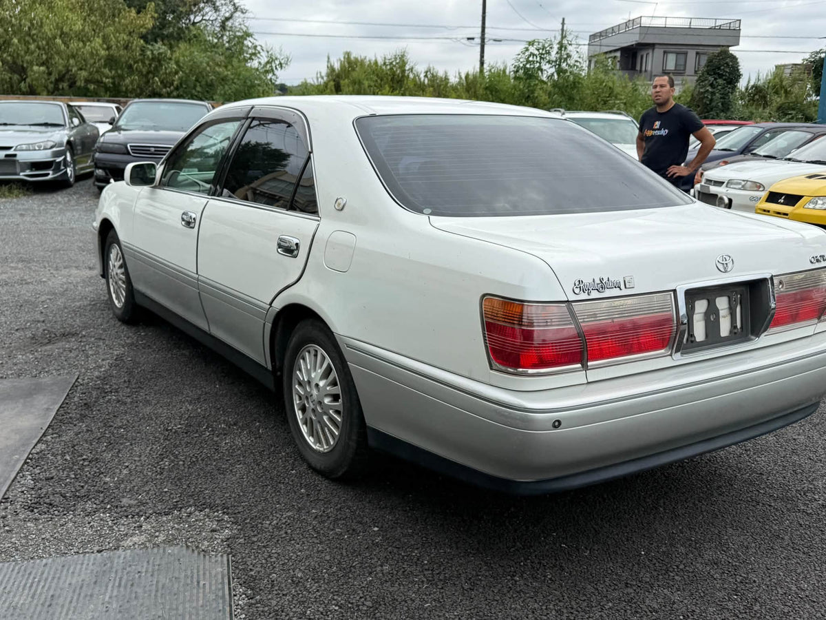 2001 Toyota Crown Royal Saloon