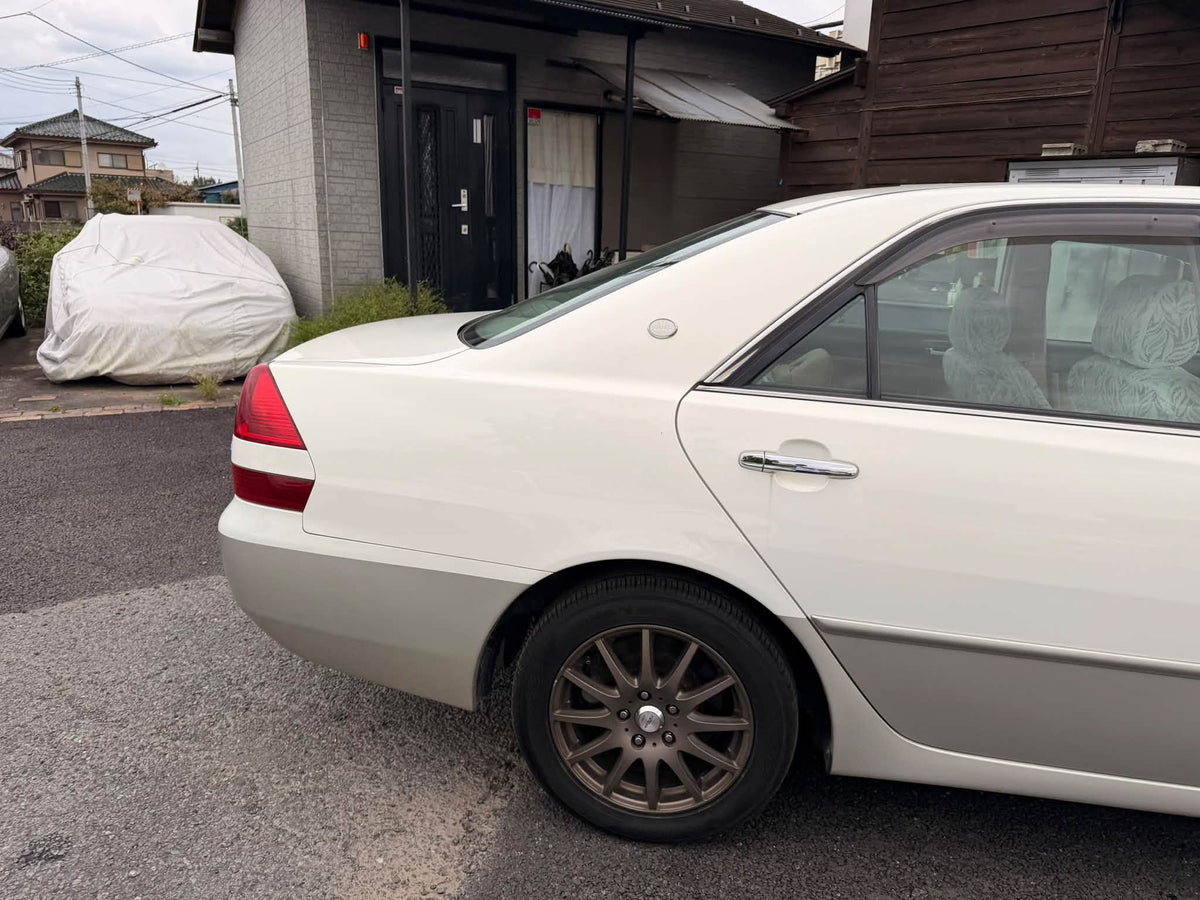 2000 Toyota Mark II Grande G-TB