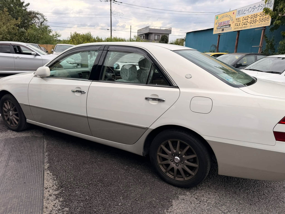 2000 Toyota Mark II Grande G-TB
