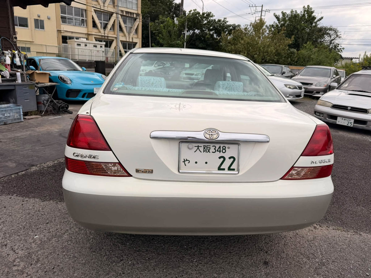 2000 Toyota Mark II Grande G-TB