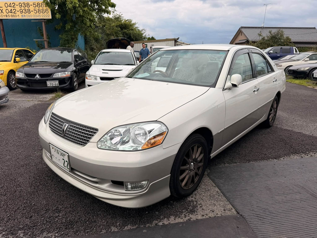 2000 Toyota Mark II Grande G-TB