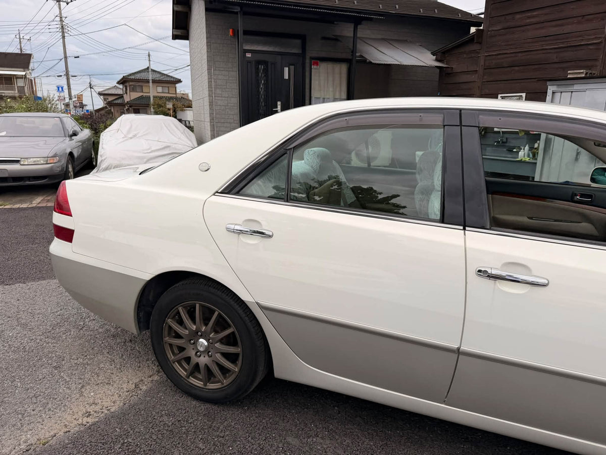 2000 Toyota Mark II Grande G-TB